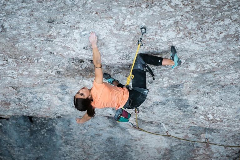 “¡Vaya mes!” – La escaladora vasca Ainhize Belar consigue Celedon 9A